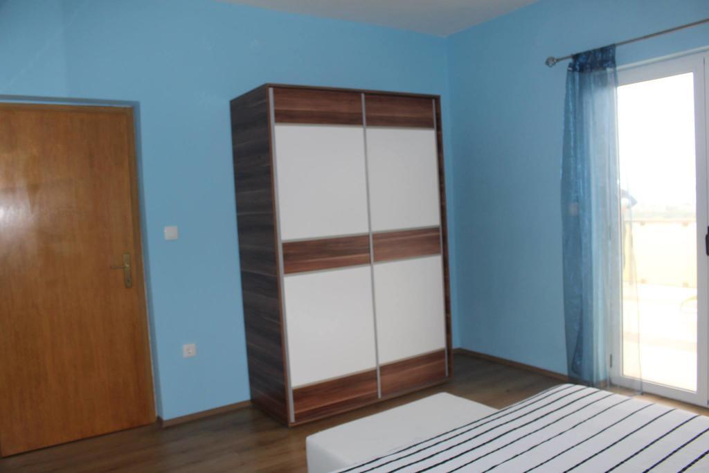 Apartment And Pool Nika Bibinje Exterior foto